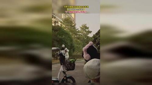 娱乐吃瓜酱男孩子恋爱脑,娱乐吃瓜酱的甜蜜蜕变之旅