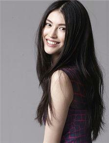 何穗最新爆料消息新闻,揭秘时尚界背后的故事